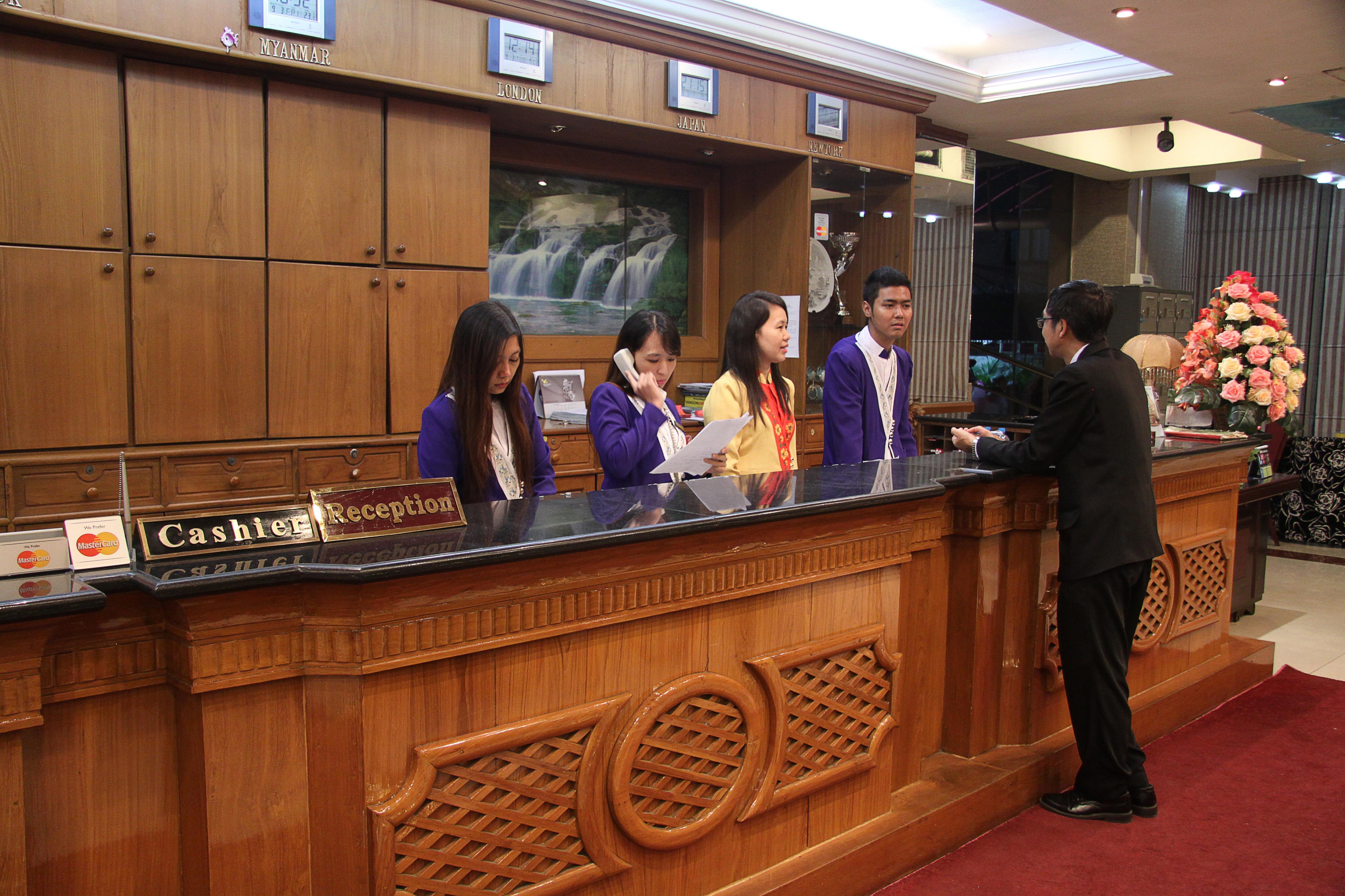 Excel Treasure Hotel Yangon Dış mekan fotoğraf