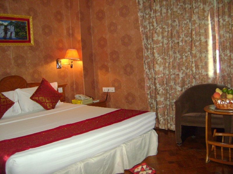 Excel Treasure Hotel Yangon Dış mekan fotoğraf