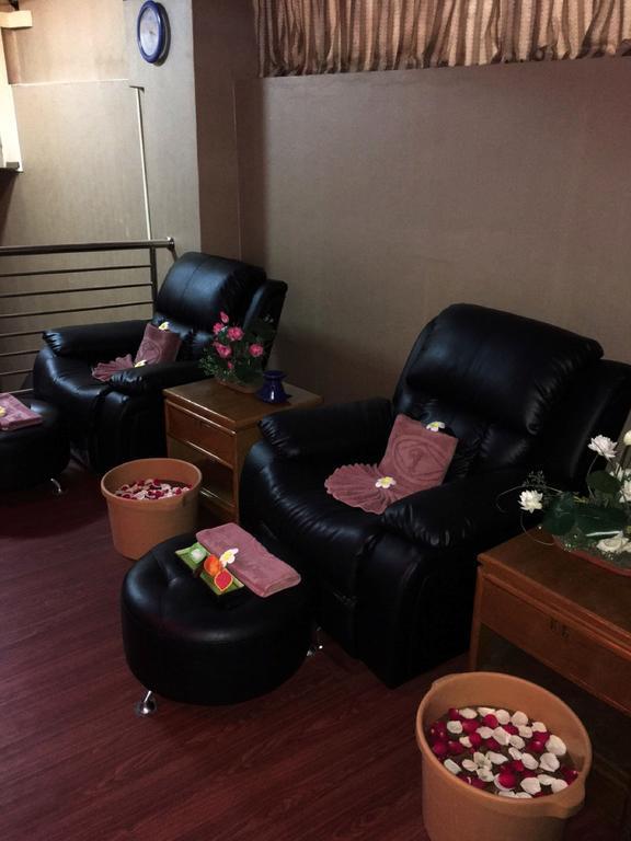 Excel Treasure Hotel Yangon Dış mekan fotoğraf