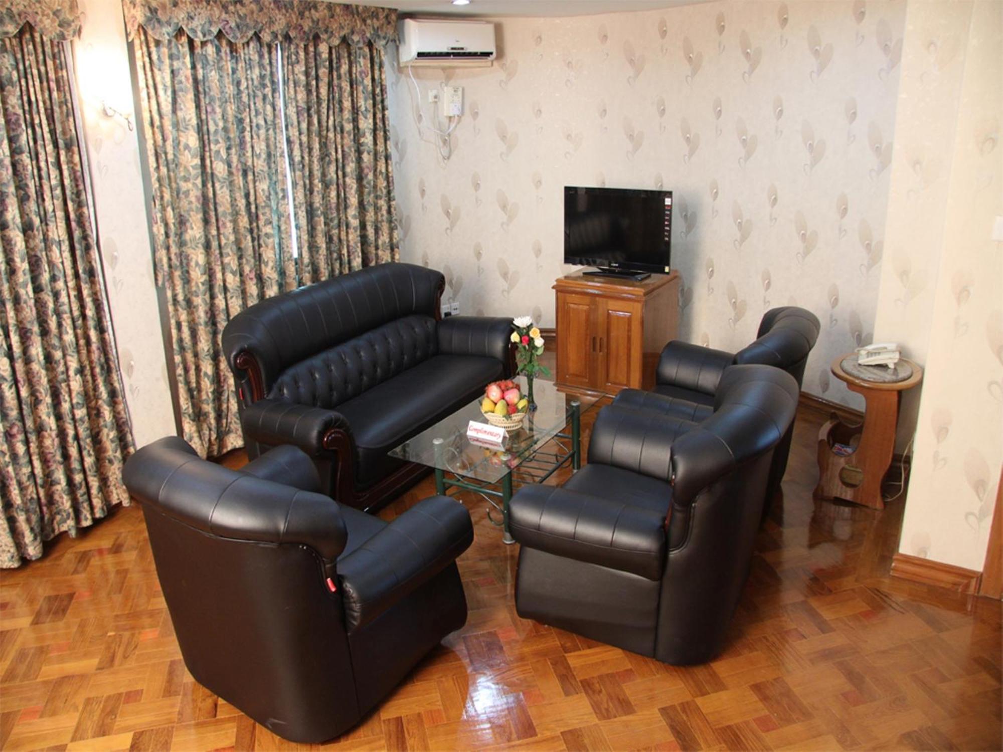 Excel Treasure Hotel Yangon Dış mekan fotoğraf