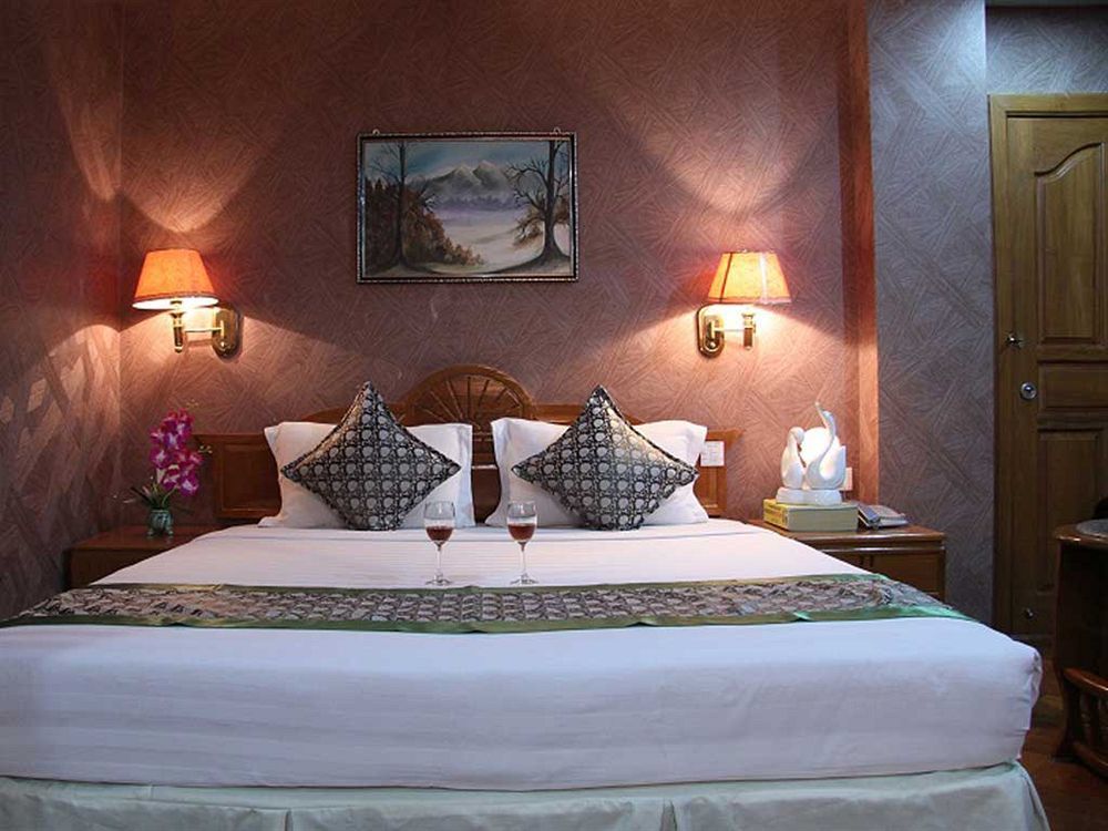 Excel Treasure Hotel Yangon Dış mekan fotoğraf