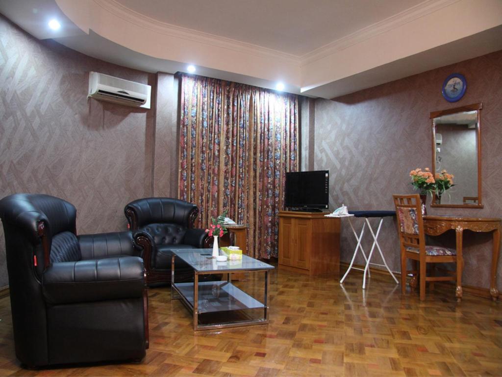 Excel Treasure Hotel Yangon Dış mekan fotoğraf