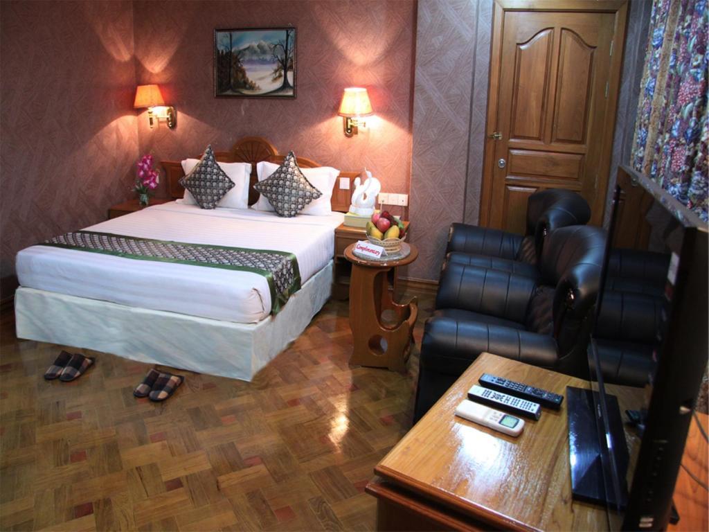 Excel Treasure Hotel Yangon Dış mekan fotoğraf
