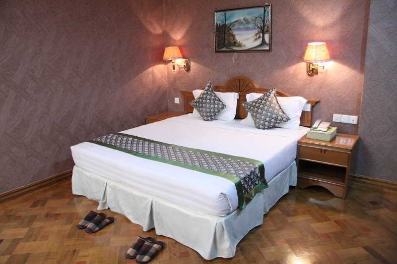 Excel Treasure Hotel Yangon Dış mekan fotoğraf