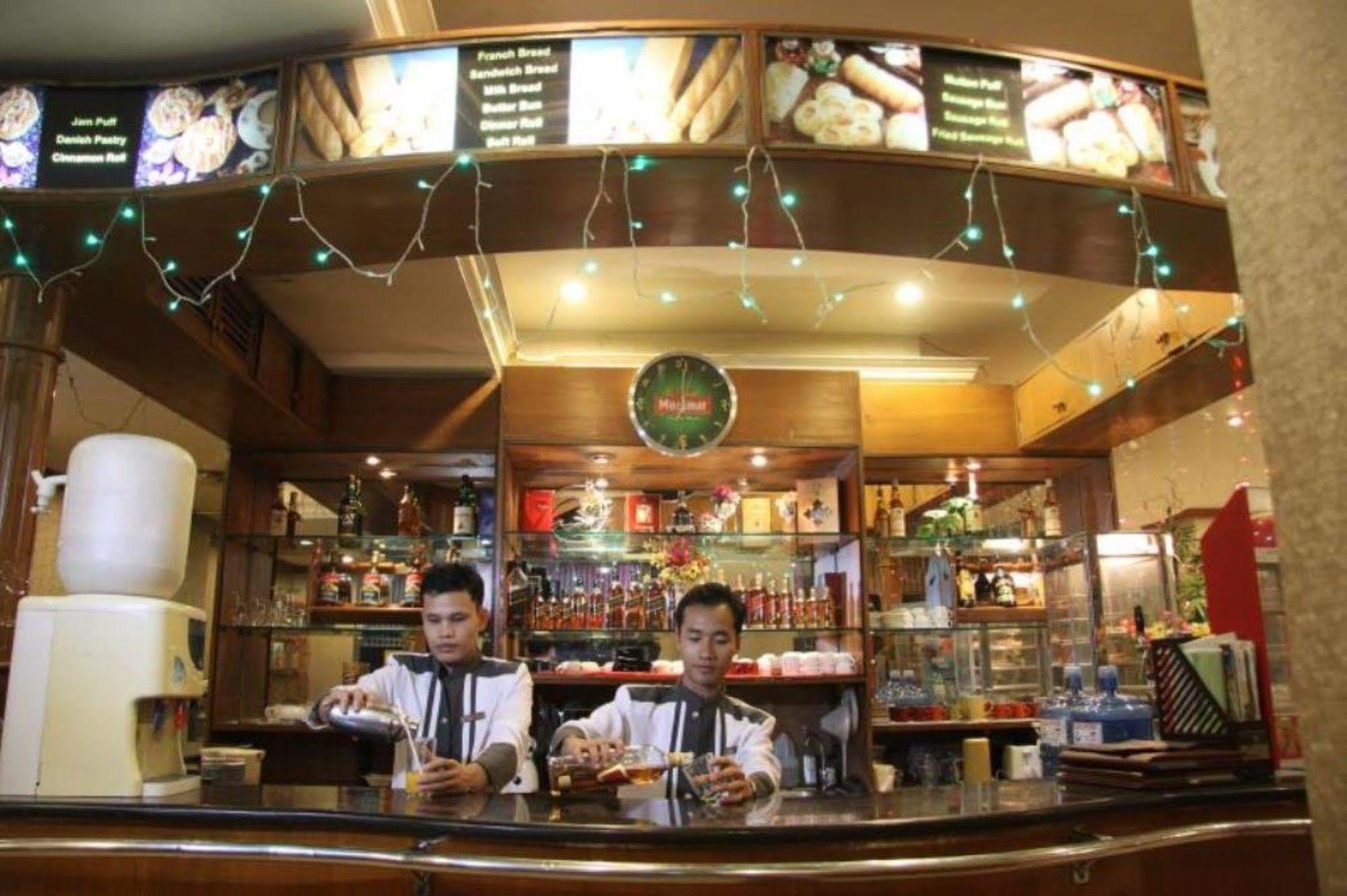 Excel Treasure Hotel Yangon Dış mekan fotoğraf