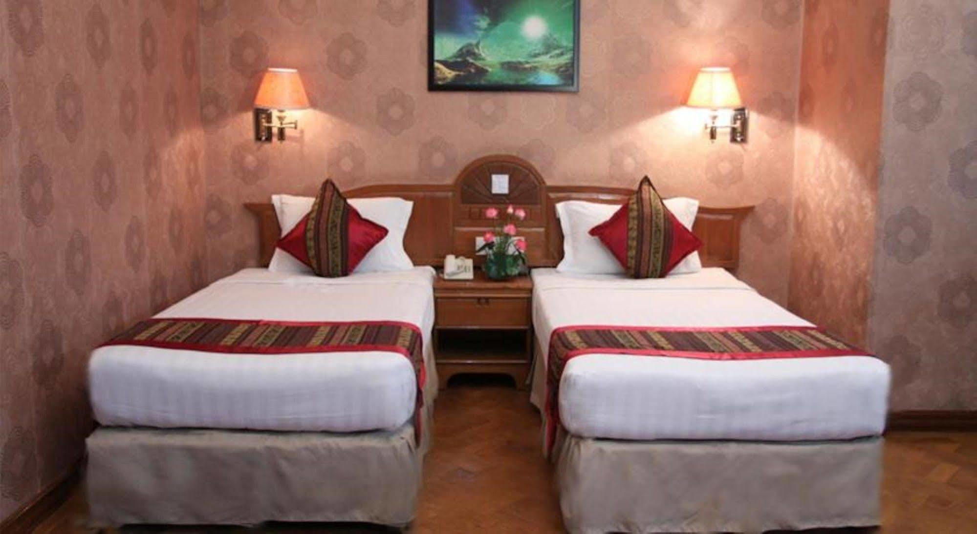 Excel Treasure Hotel Yangon Dış mekan fotoğraf